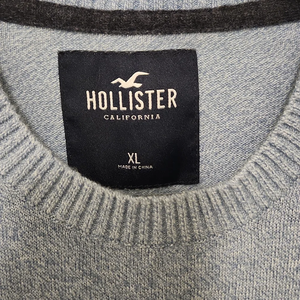 Blue, Hollister, sweater, size xl - Picture 2 of 3